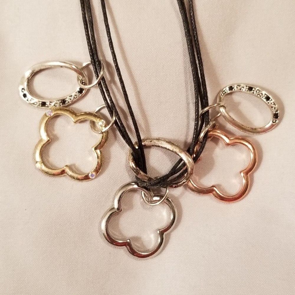 Necklace - Picture 3 of 3